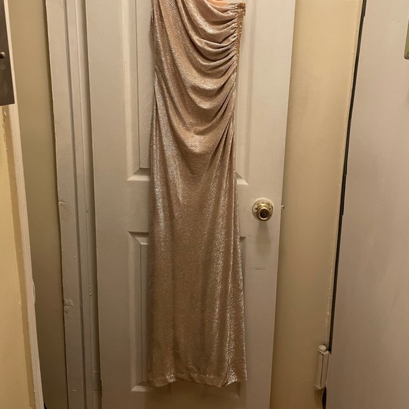 One shoulder Calvin Klein dress with slit *GOLD - Picture 9 of 13